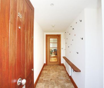 2 bedroom apartment to rent - Photo 4