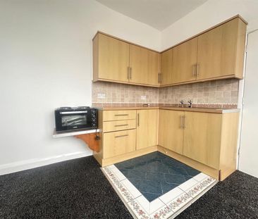 1 bedroom Flat To Let Total Size: 399 SQ FT - Photo 6