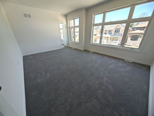 For Lease - 3 Rail Trail Court, Georgina, Ontario - Photo 1