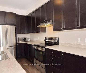 Semi-Detached Home For Lease | E7398868 - Photo 4