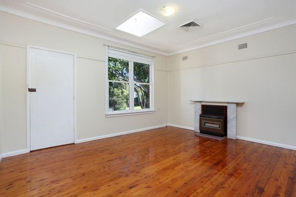 Newly painted Charming Family Home - Photo 1