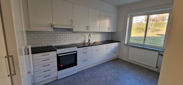 Källgatan, Malmköping - Photo 1