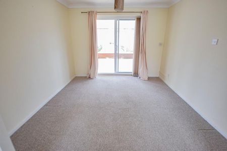 2 bedroom bungalow to rent - Photo 2