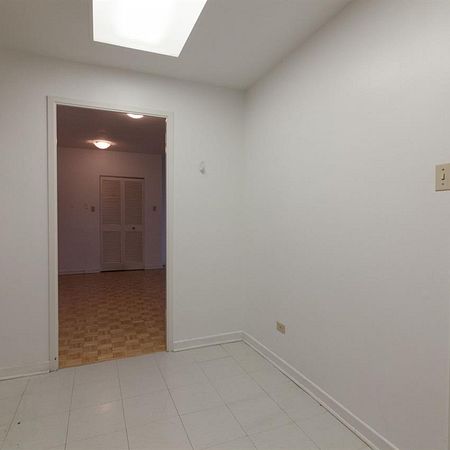 900 Rockland Avenue - Photo 4