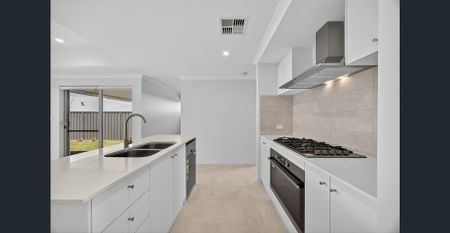 Modern Family Living - Photo 4