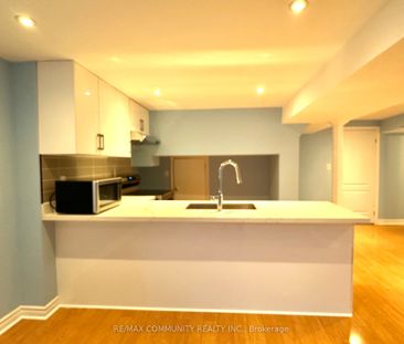 Detached Home For Lease | E8139032 - Photo 4