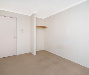 LOW MAINTENANCE 3X2 HARRISDALE HOME!!! - Photo 3