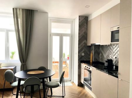 Rua da Senhora da Glória, Lisbon, Lisbon 1170-354 - Photo 5