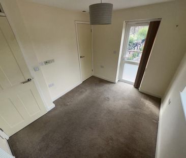 2 bedroom semi-detached house to rent - Photo 4