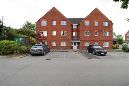 3 Bedroom Apartment To Let - Photo 3