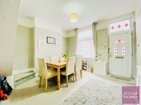 2 bedroom terraced house to rent - Photo 4