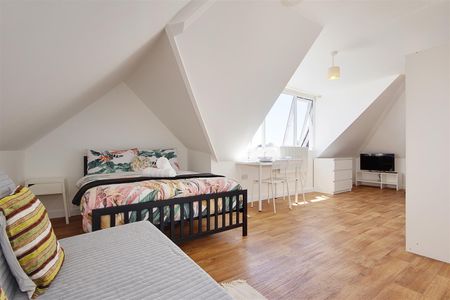 Flat 6, Primerose, Bournemouth, BH3 - Photo 4