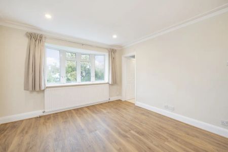 4 bedroom house in Richmond - Photo 2