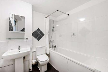 Highbury Quadrant, London, N5 - Photo 4