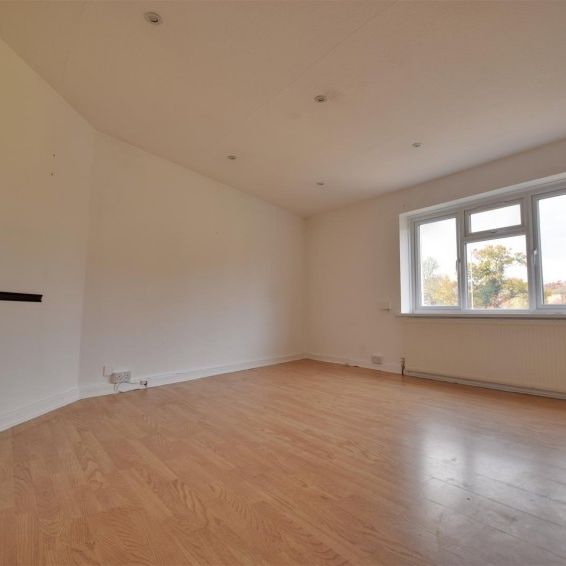 CHISWELL GREEN, ST ALBANS - Photo 1