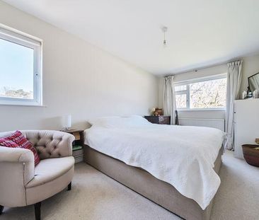3 bedroom semi-detached house to rent - Photo 6