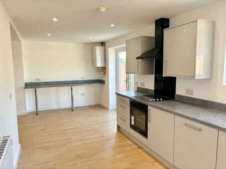 Meadow Lane, Nottingham, NG10 - Photo 5