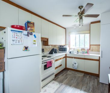 152 Stone Church Rd E, Hamilton - 3 Bedroom Main Unit - Photo 6