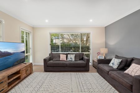 18 Acacia Circuit, Warriewood NSW 2102 - House For Rent | Domain - Photo 2