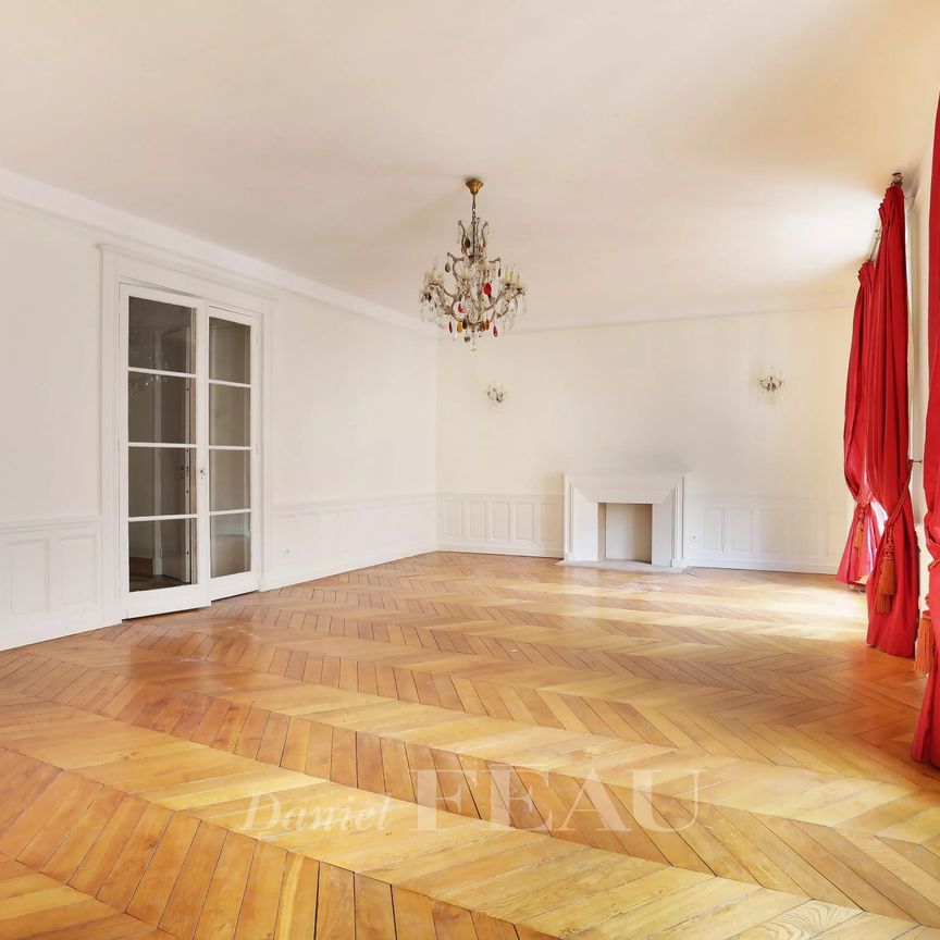 Location appartement, Paris 16ème (75016), 8 pièces, 242 m², ref 84954408 - Photo 1