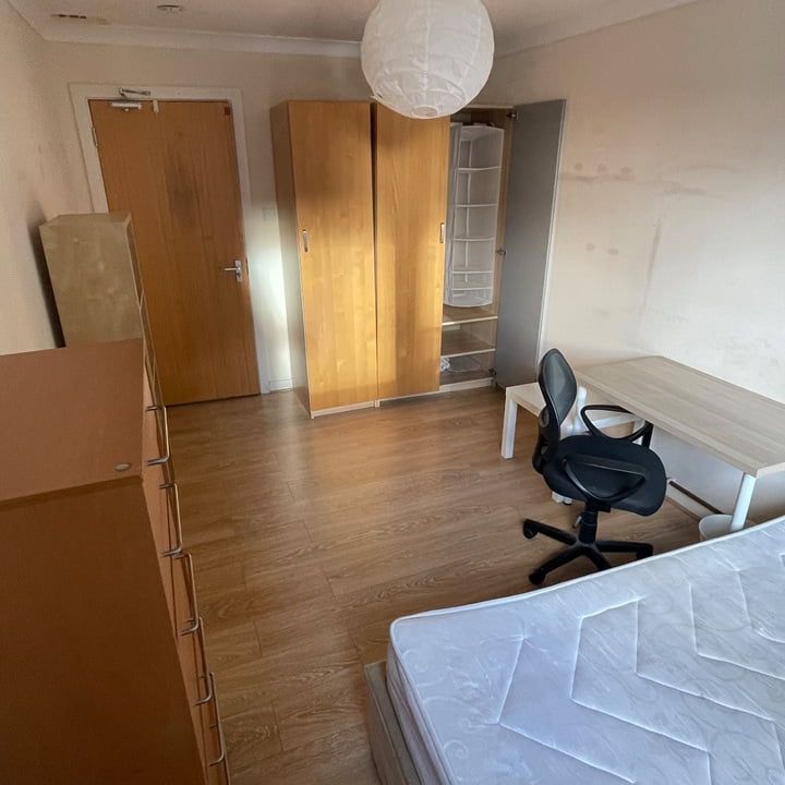 Room in a Shared Flat, Boardwalk Place, E14 - Photo 1