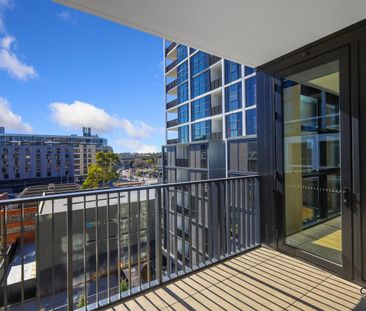 Modern Luxury Apartment! - Photo 5