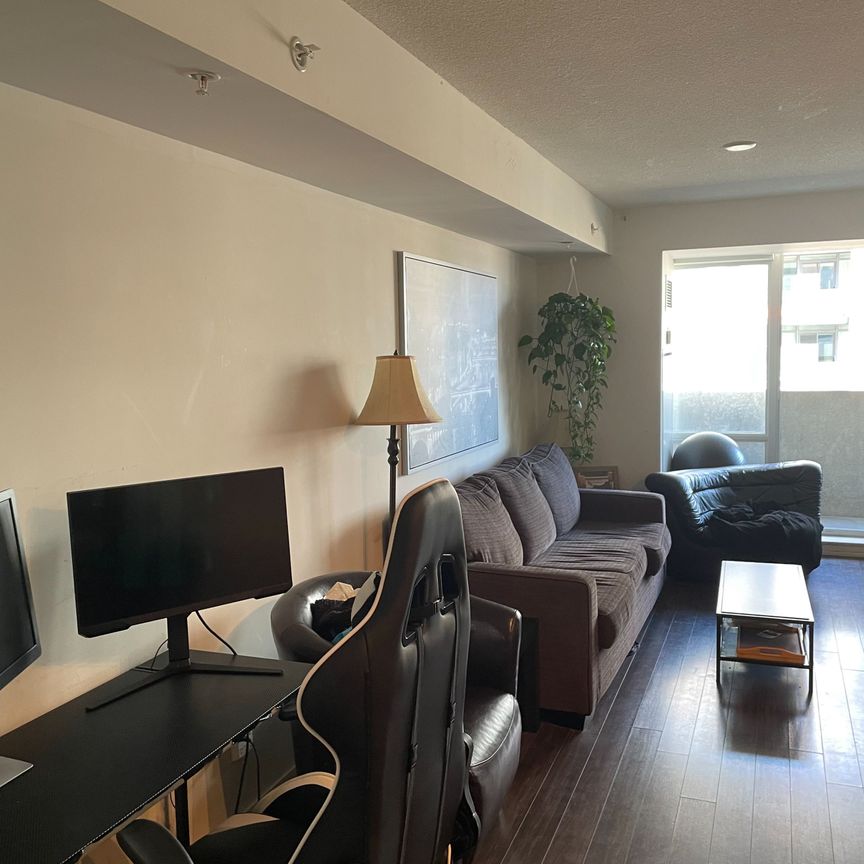 For Lease - 20 Joe Shuster Way Unit# 911, Toronto, Ontario - Photo 1