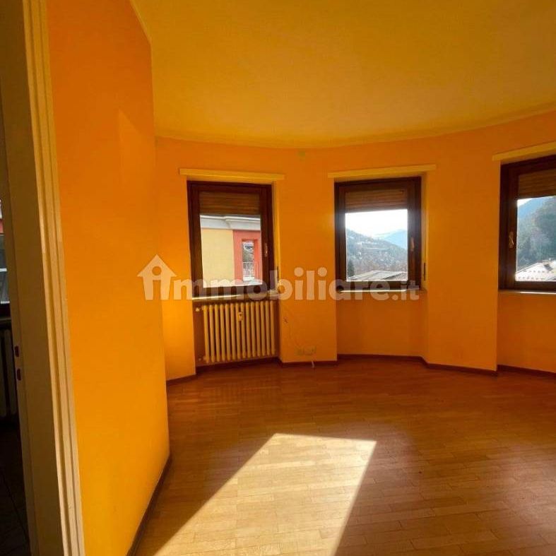 Trilocale via Giuseppe Francesco Medail 87, Centro, Bardonecchia - Foto 1