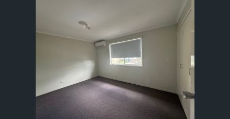 Spacious 3-Bedroom Home with Stunning Views! - Photo 4