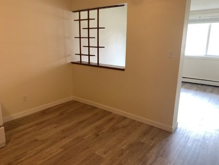 Chateau Laurier Apartments– 102 104th Street - Photo 4