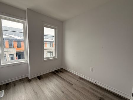 For Lease - 461 BLACKBURN Drive Unit# 96, Brantford, Ontario - Photo 5