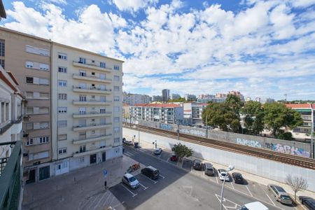 Avenida São João de Deus, Lisbon, Lisbon 1000-011 - Photo 4