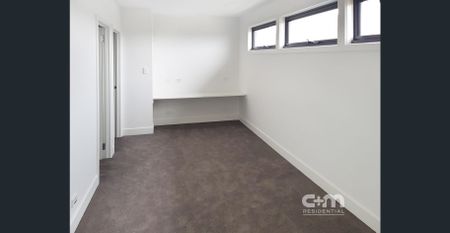 Strathmore College School Zone! - Photo 5