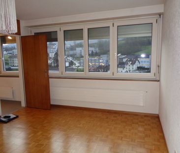 Studio situé entre le centre-ville et la gare CFF. - Photo 1