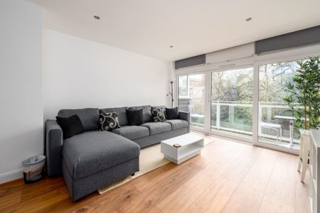 18 Pinewood Court, Clarence Avenue, London SW4 8LB, UK, London - Photo 4