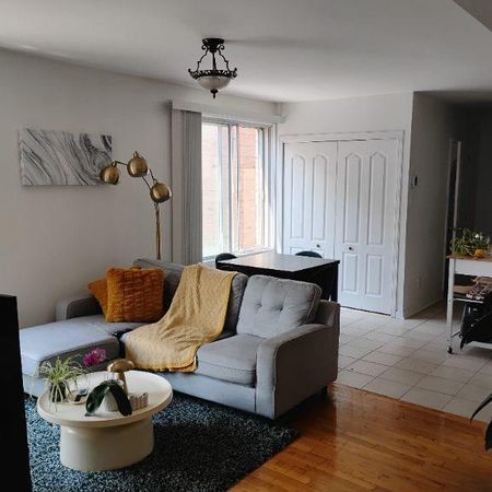 Magnifique 4 ½ à louer à Longueuil – À deux pas du métro - Photo 3