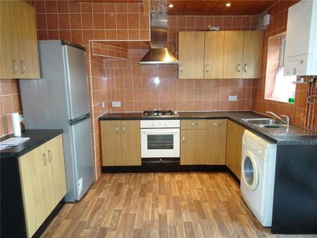 3 bedroom semi-detached house to rent - Photo 4