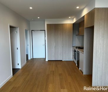 Splendid 2Br Top Floor Lancaster Apartment in Williams Landing! - Photo 1