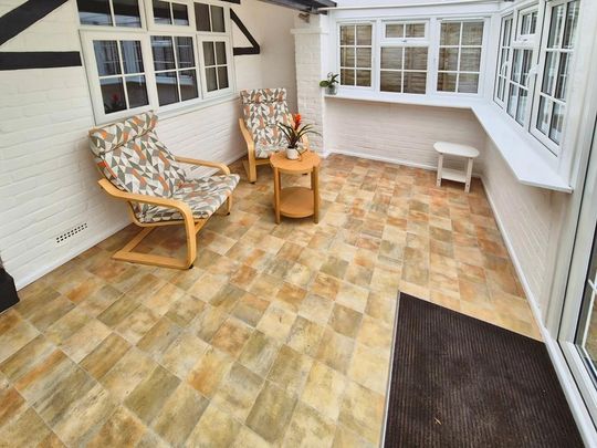 3 bedroom detached bungalow to rent - Photo 1