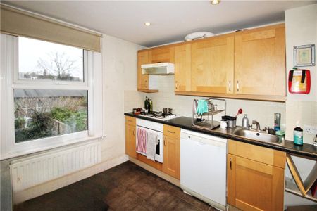 Ridgmount Road, London, SW18 2DA - Photo 4