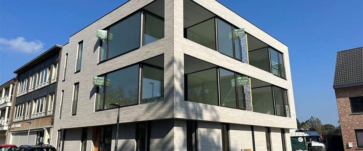 Appartement te huur in Brasschaat voor € 1.490 met 2 slaapkamers - Photo 1