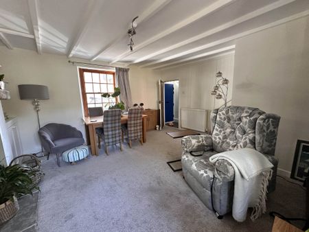 Price £1,050 pcm - Available Now - Unfurnished - Photo 3