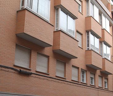 Alquiler de estudios por meses en Azca, Madrid - Photo 4