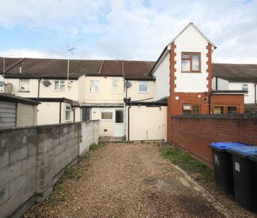 Courtenay Road, Woking - Photo 5