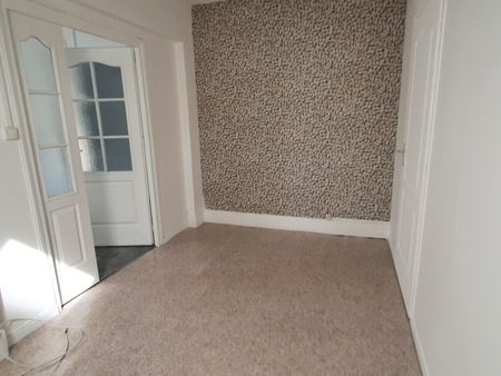 Location Appartement 3 pièces 43m² ST OMER 62500 - Photo 3