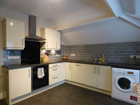 2 bedroom flat to rent - Photo 5