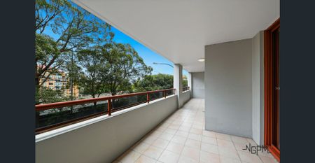 Modern Inner-City Retreat with Space, Light & Style - Photo 5