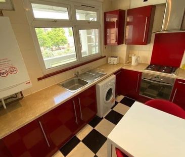 Room in a Shared Flat, Ellsworth St, E2 - Photo 6