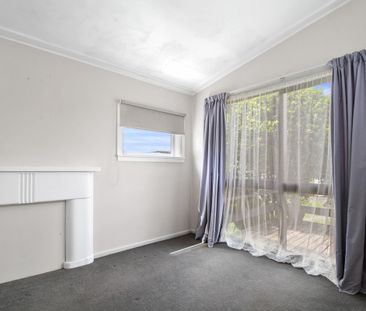 3 Bedroom Cottage - Photo 3