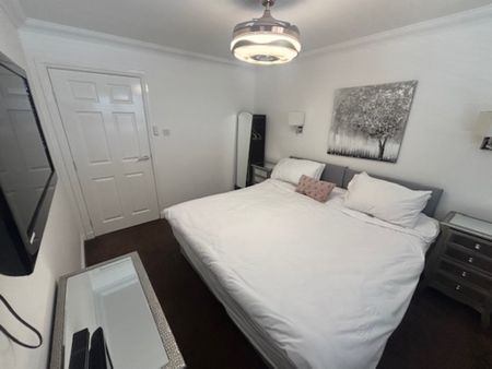 2 Bedroom Property To Rent - Photo 2